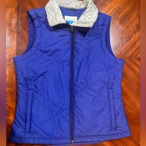 Columbia Casual Quilted Outdoors Vest Teal Faux Fur Collar Warm Hiking Jog Large